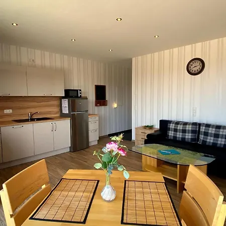 Ferienwohnung Am Weiher - 2 - Fuer 2 Personen
